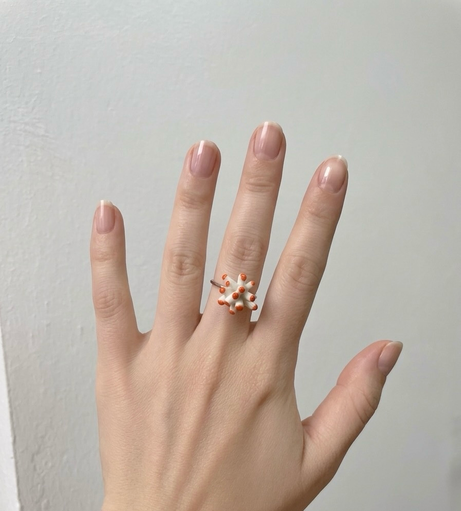 Nhẫn hải quỳ màu cam